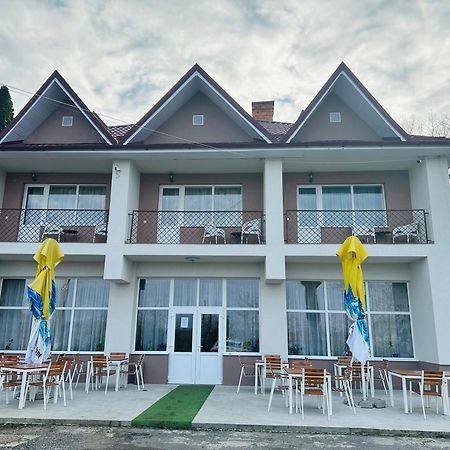 Guest House Zoreni Mociu Extérieur photo