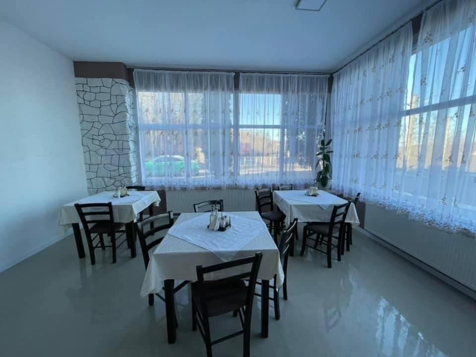 Guest House Zoreni Mociu Extérieur photo