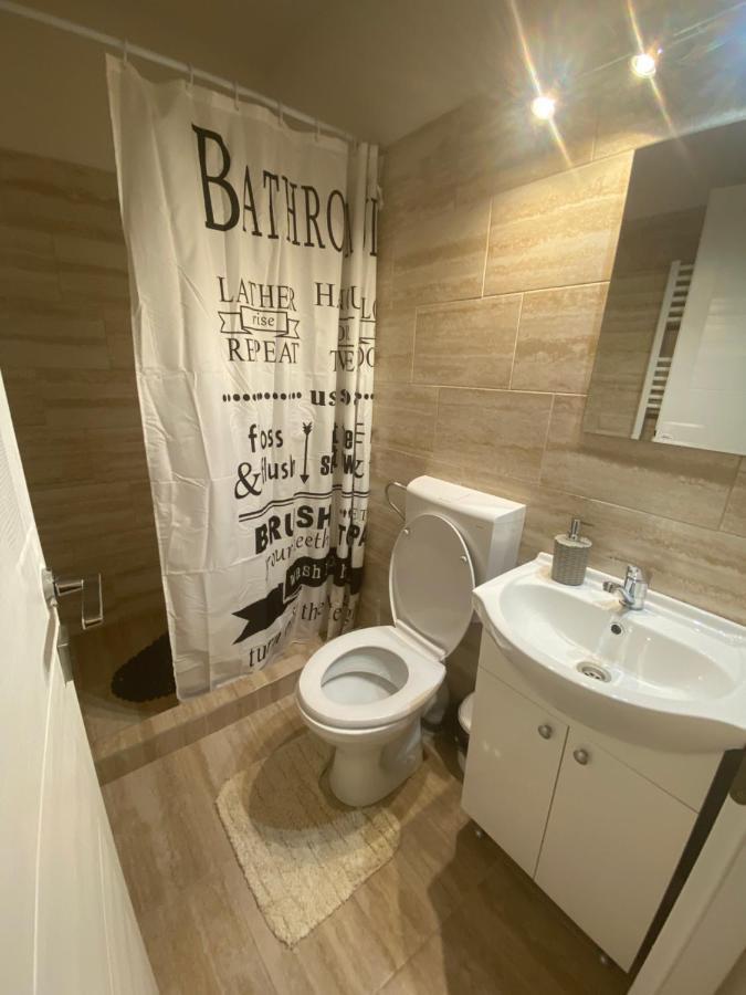Guest House Zoreni Mociu Extérieur photo