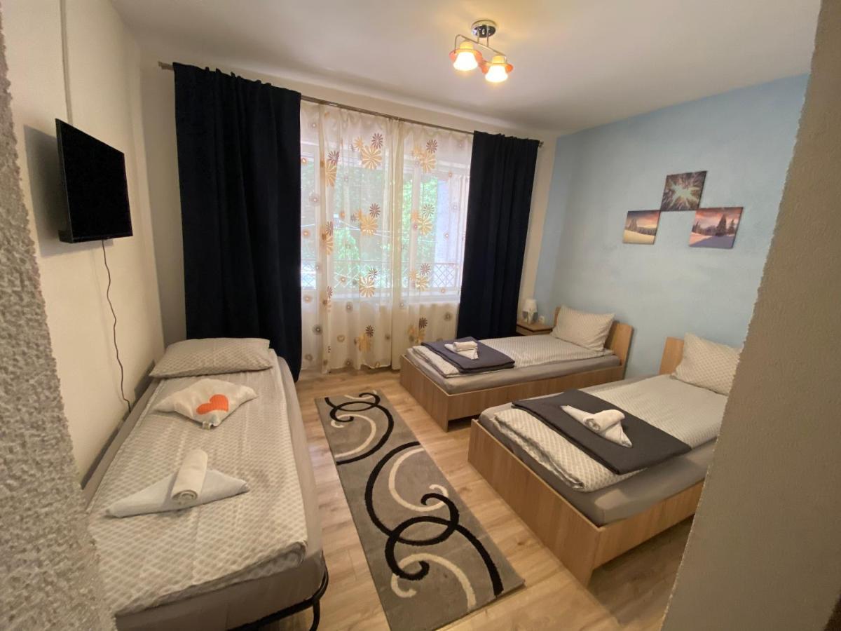 Guest House Zoreni Mociu Extérieur photo