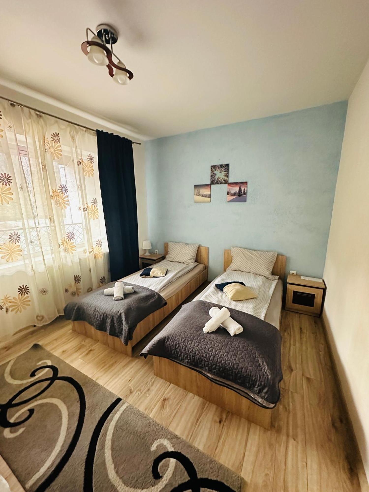 Guest House Zoreni Mociu Extérieur photo